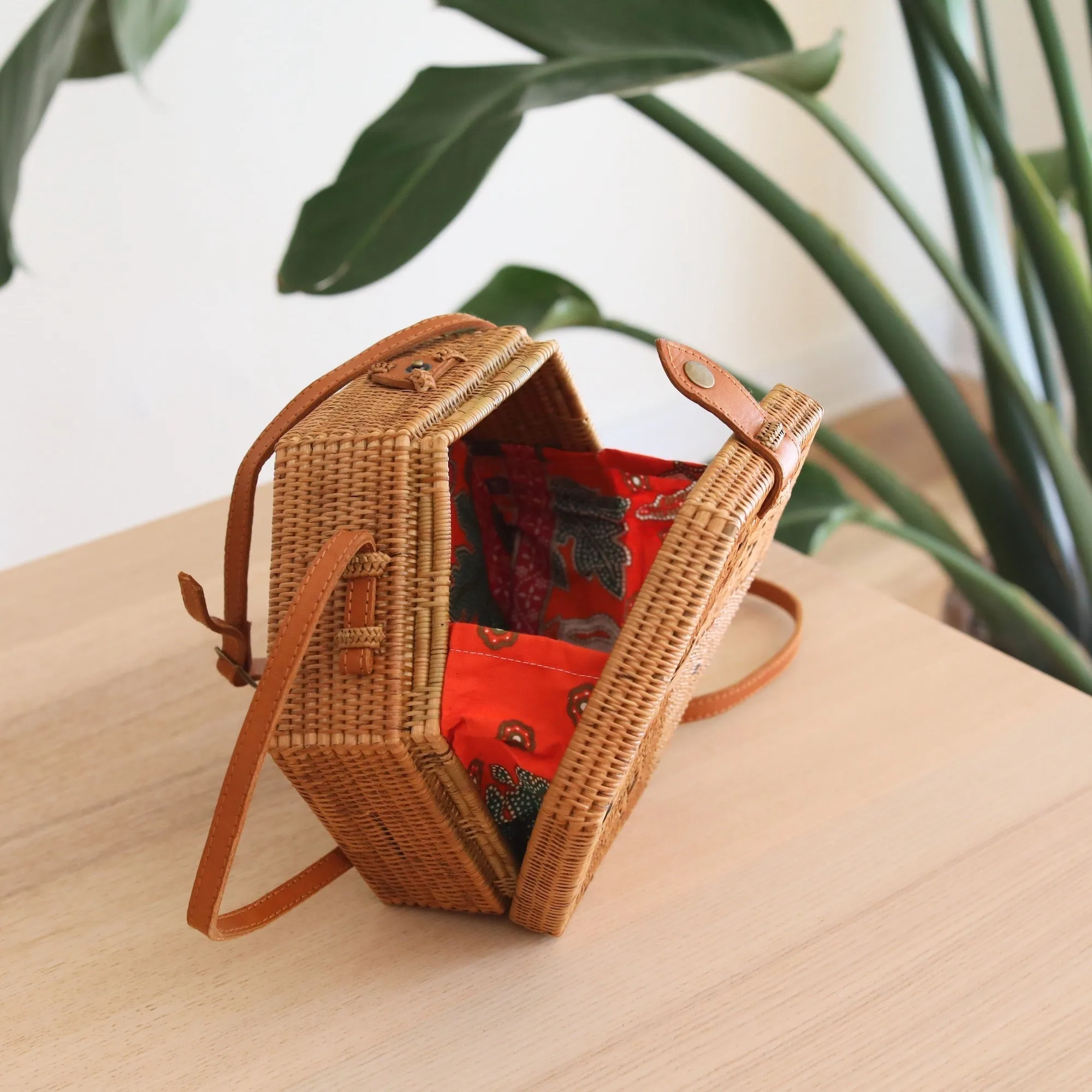 Bali Hexagon Rattan Crossbody Bag