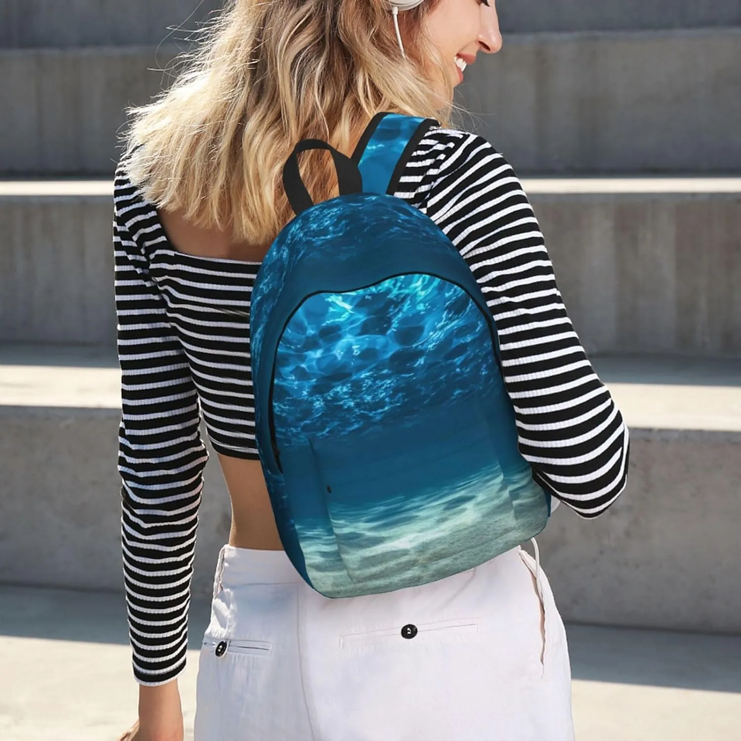 BREAUX Blue Ocean Sea Canvas Casual Lightweight Duffel Bag, Fashion Duffel Bag, Casual Daypack, Unisex Travel Backpack