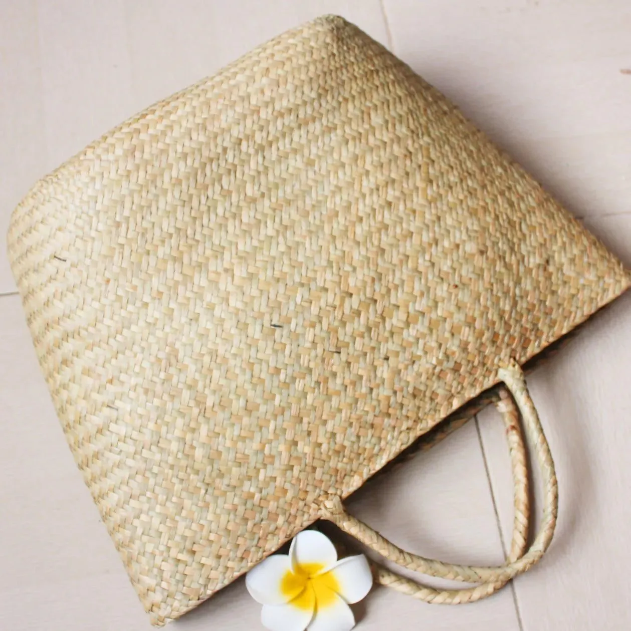 Classic Straw Beach Tote Bag for Women