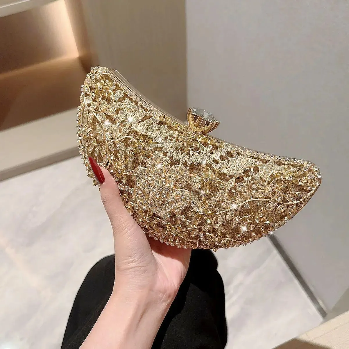 Diamond Women Clutch Evening Bags Bridal Crystal Flower Handbags Purses Luxurious Wedding Party Dinner Bag 2023 New