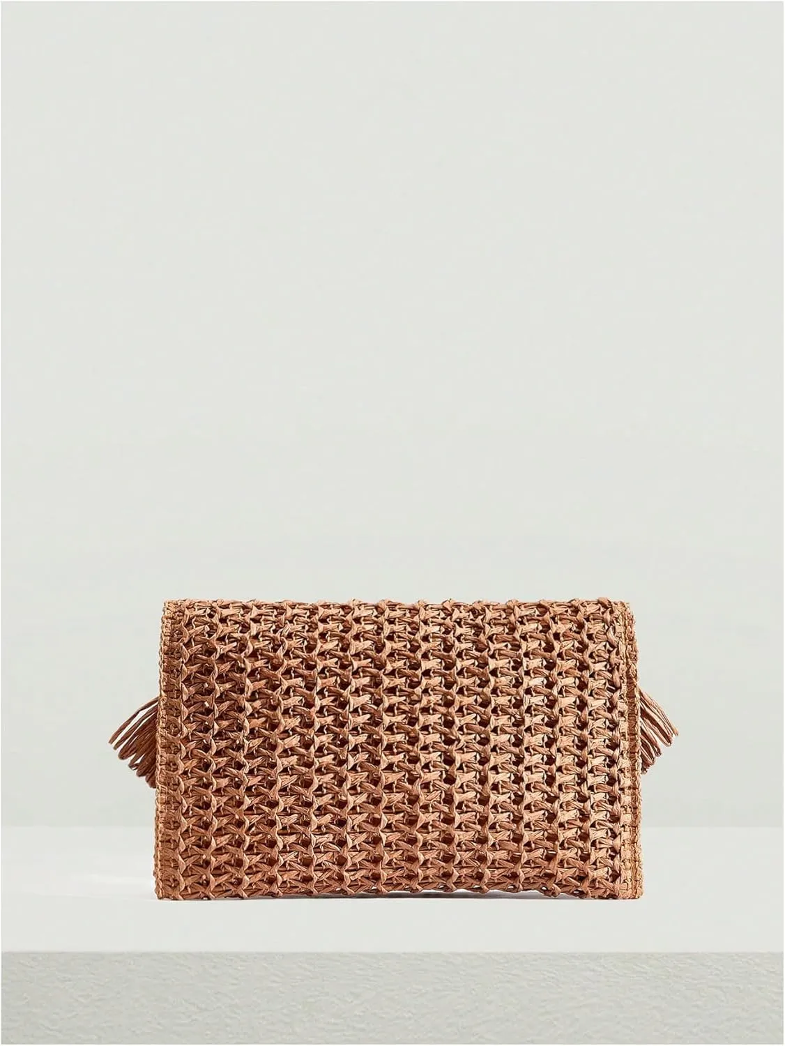 Floerns Women's Woven Straw Envelope Fringe Trim Rattan Beach Clutch Handbag
