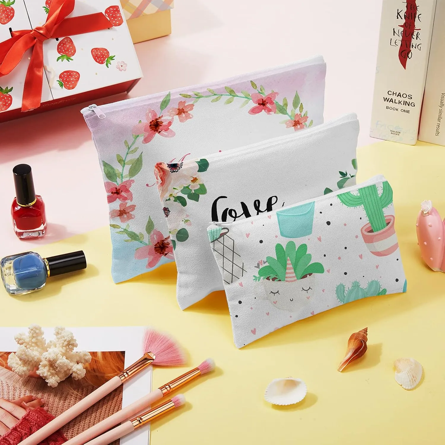 Frienda 100 Pcs Sublimation Blank Canvas Makeup Bags Bulk DIY Heat Transfer Canvas Pen Case Pencil Cosmetic Makeup Bags Clear Sublimation Blank Pouch with Zipper (7 x 4.3 Inch,White)