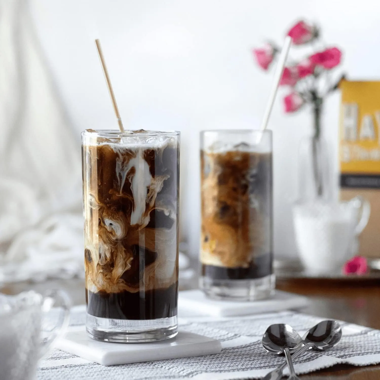 HAY! Stir, Natural coffee stir sticks, fully compostable made from wheat stems, our stir sticks are ideal for hot and cold beverages, 5’' pack of 500