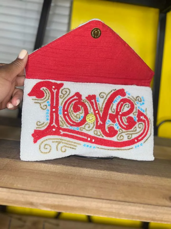 Heartwoven Elegance Clutch