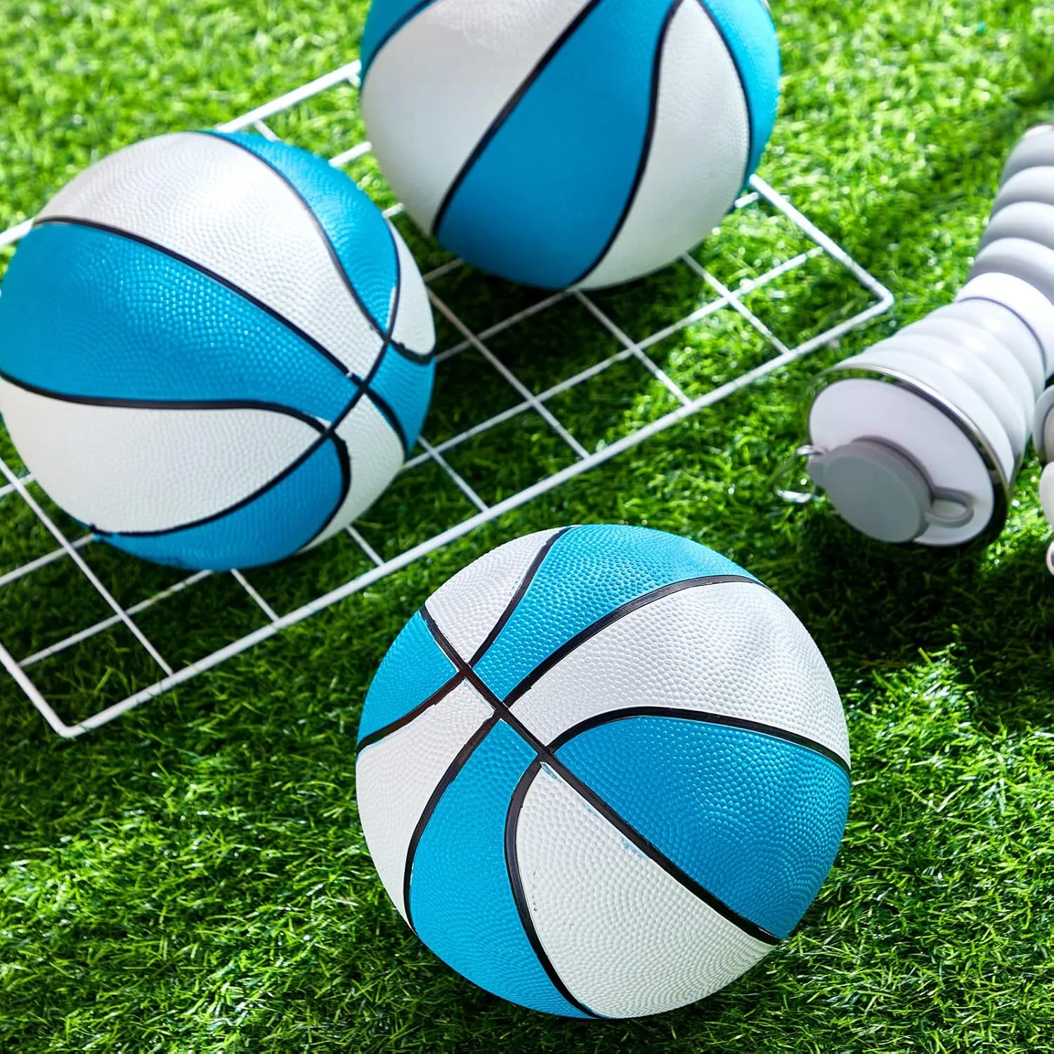 Honoson 6 Pack Water Pool Basketball Swimming Pool Rubber Waterproof Basketball for Summer Lake Party Favors(7 Inch,Light Blue)