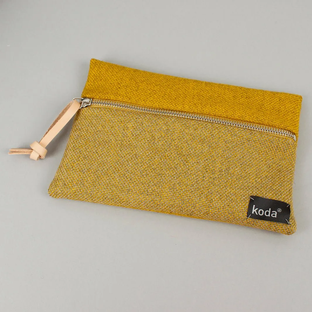 Horizon Two-Tone Pouch