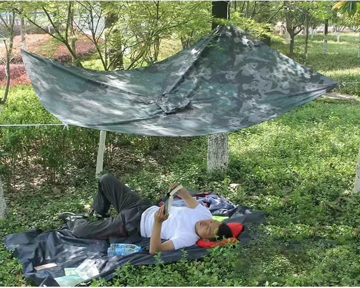 Light Weight Rain Poncho Waterproofs Hooded Rain Coat Camouflage Shelter Ground Sheet Raincoats Shelter Easy to Use