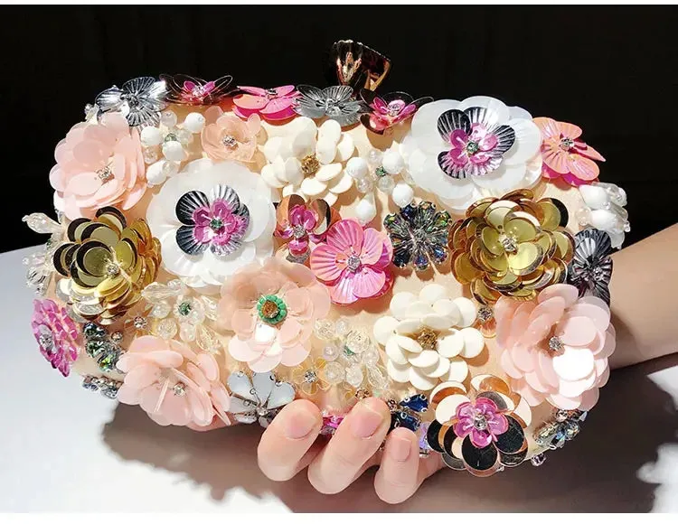 Luxury Women's Floral Evening Clutch 2025 New Fairy 3D Appliques Wedding Party Purses Elegant Ladies Beading Bags Bride Handbag