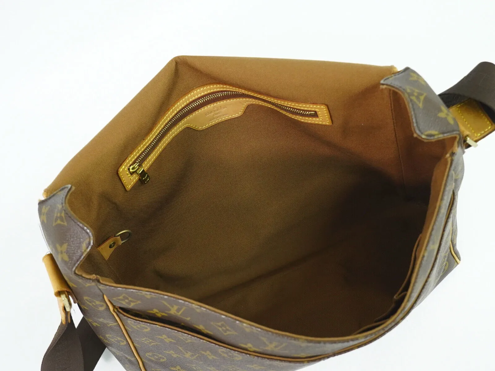 Monogram Canvas Reporter PM Messenger Bag
