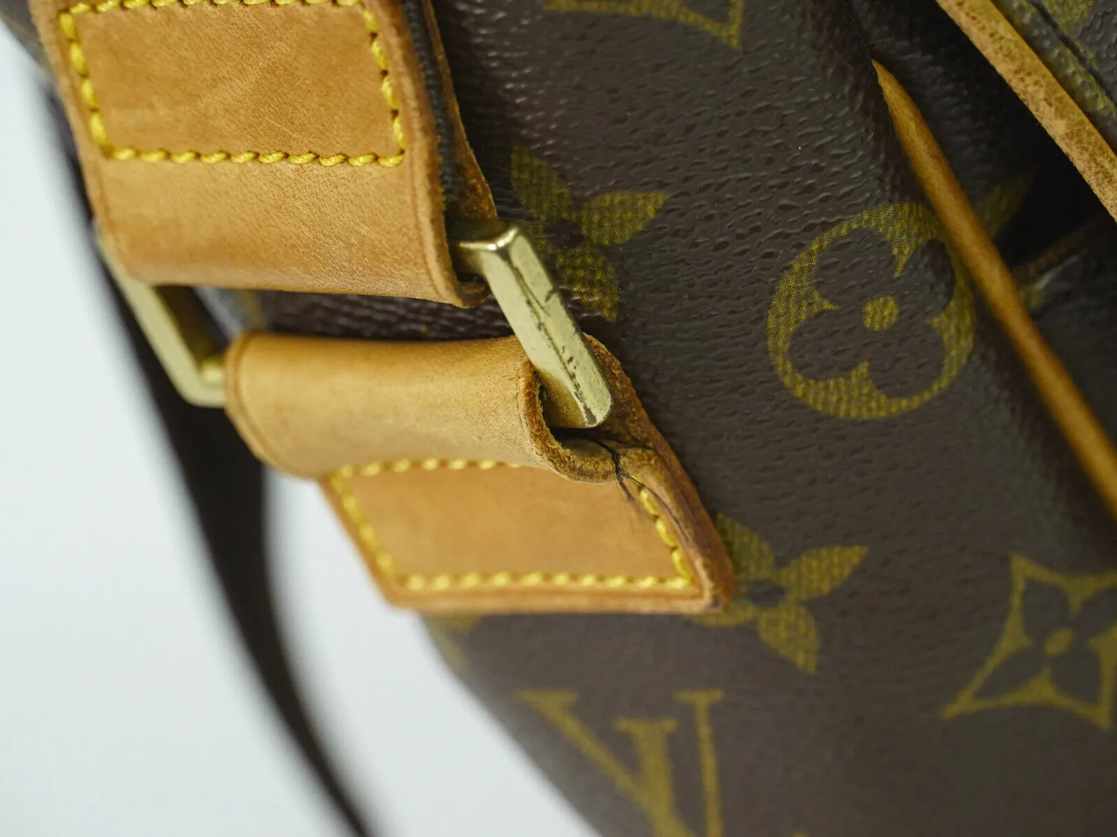 Monogram Canvas Reporter PM Messenger Bag