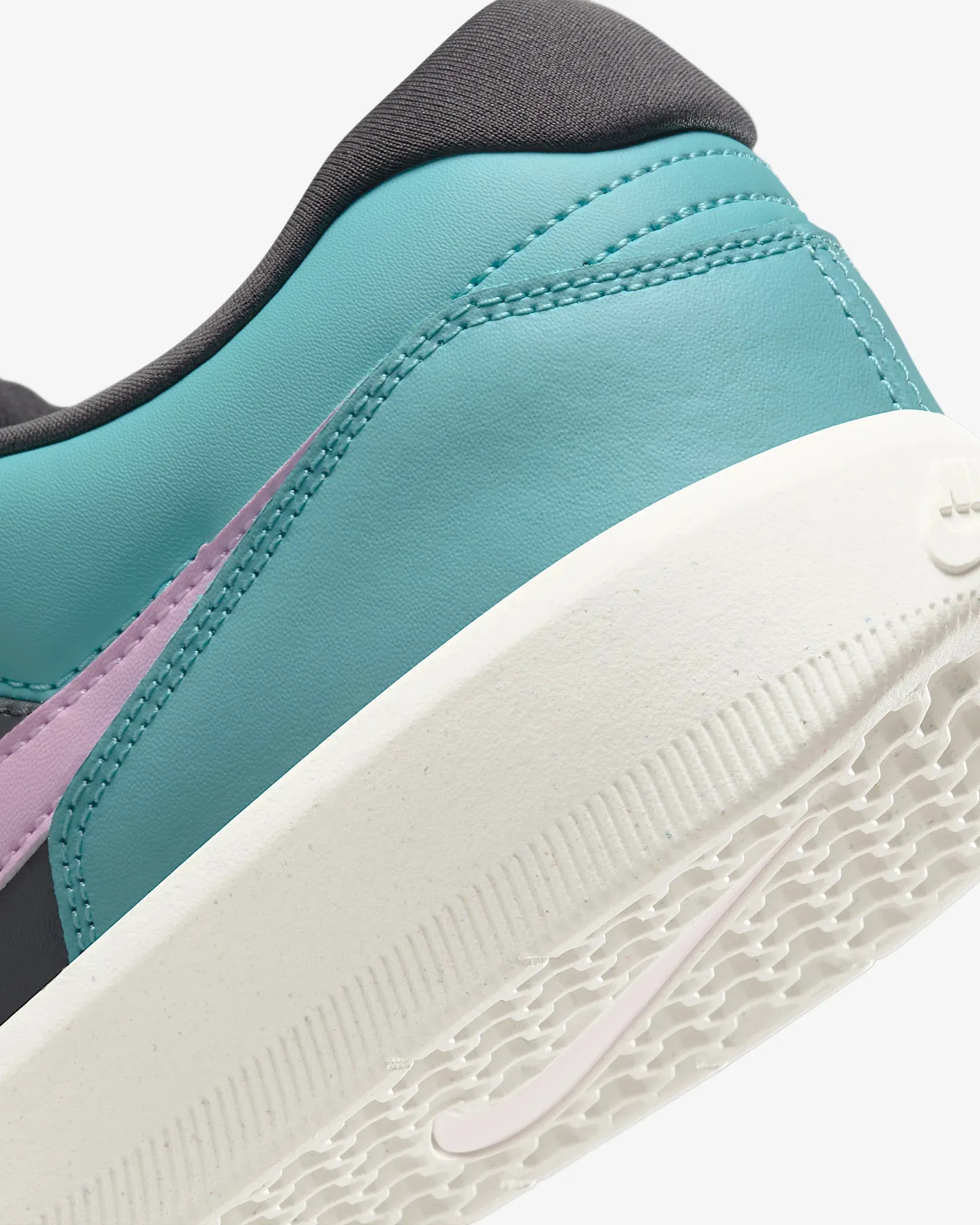 NIKE SB FORCE 58 PREMIUM