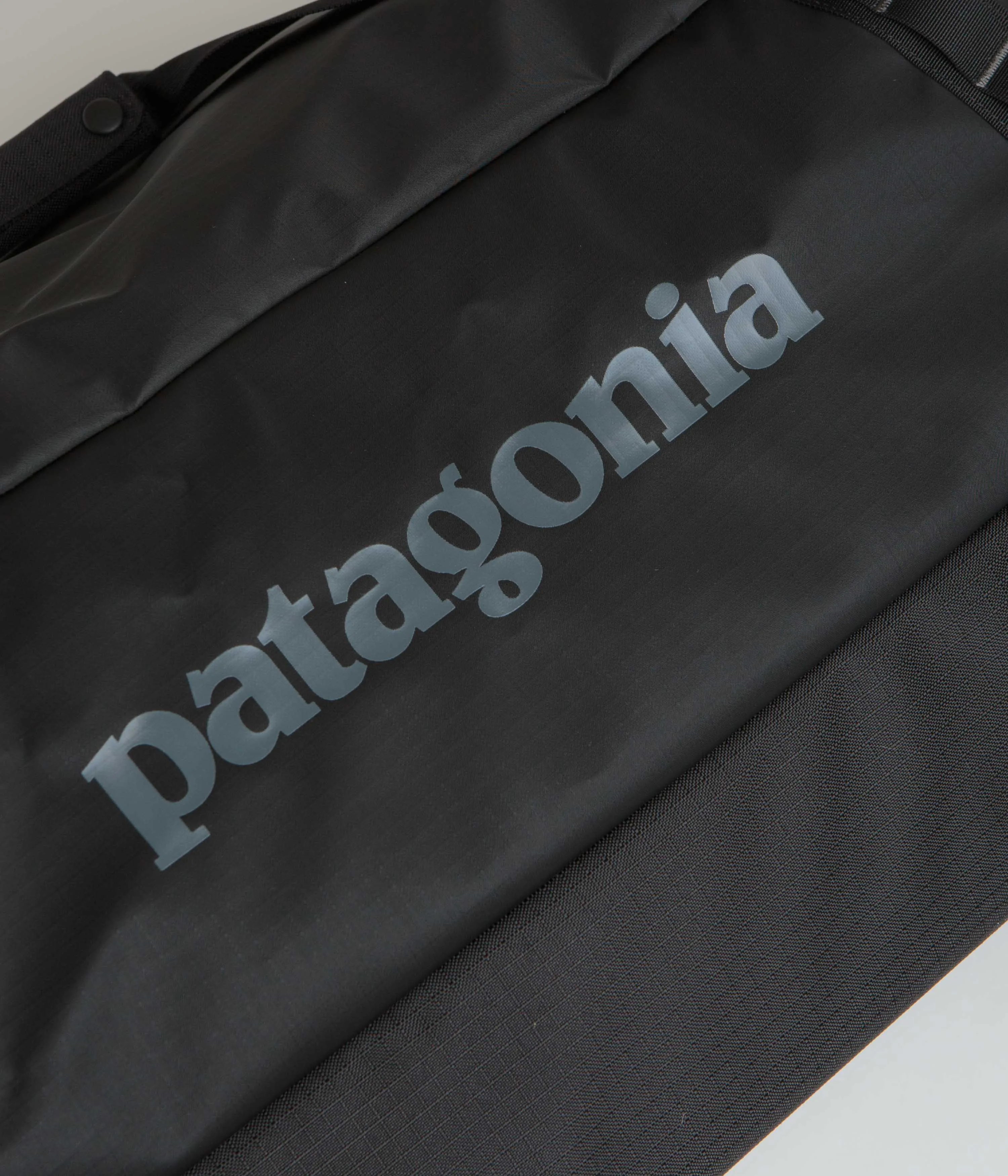Patagonia Black Hole Wheeled Duffel Bag 100L - Black