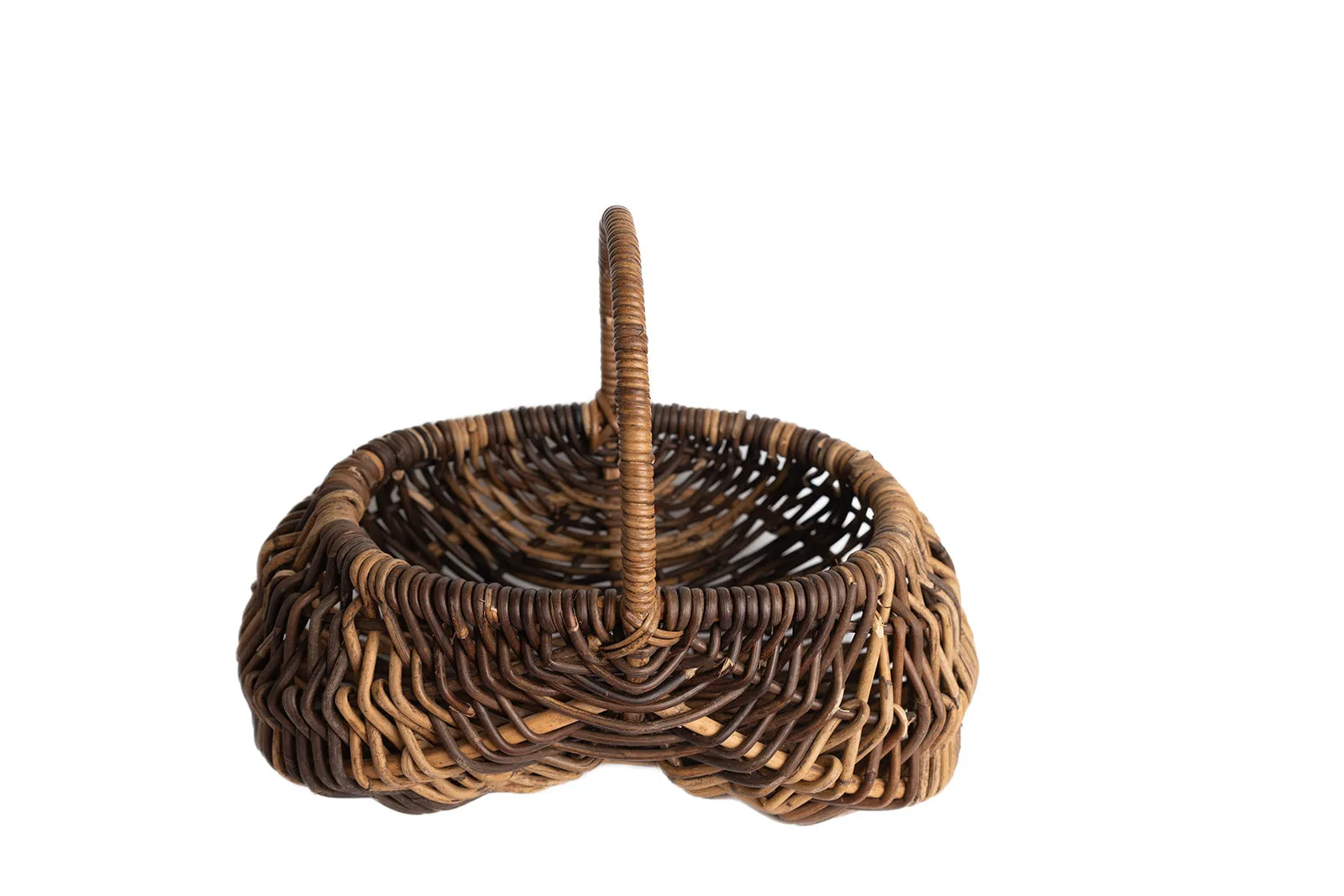 picnic baskets