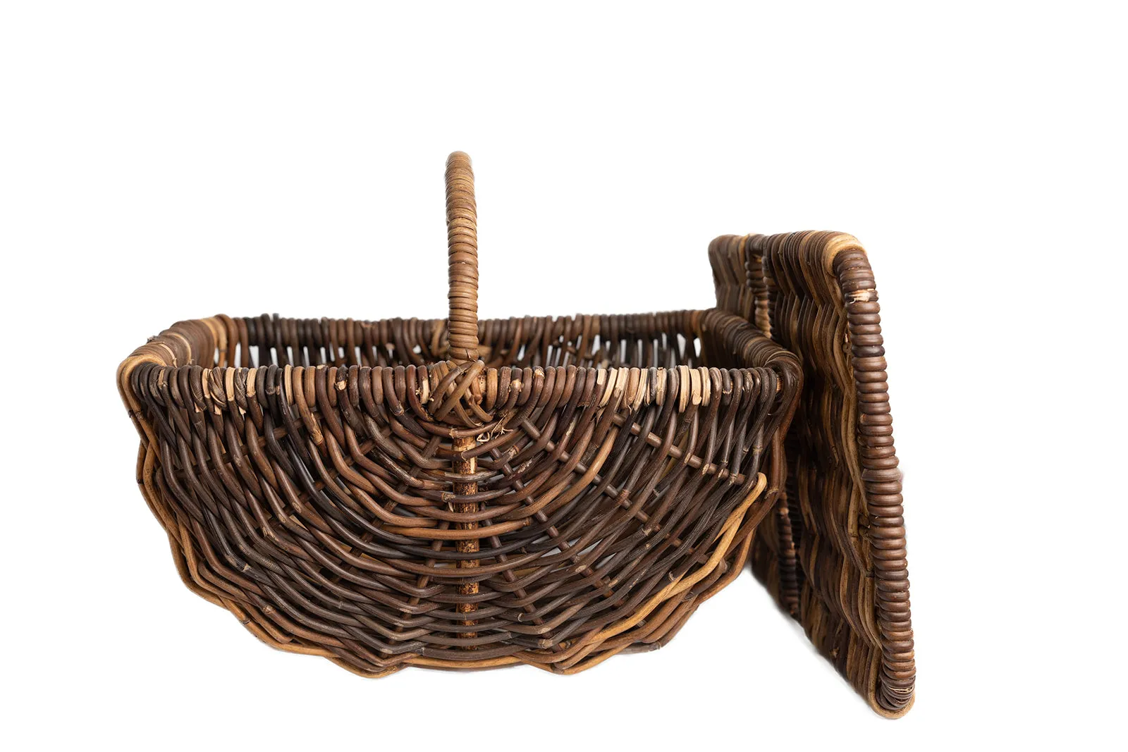 picnic baskets