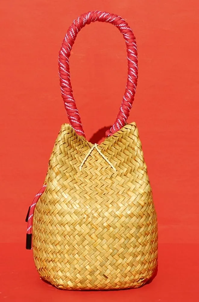 Rattan Clutch Purse for Women 2025 Trendy Handbag Soft Handle Beach Evening Bag Wallet Bamboo Bucket Bag Party Prom