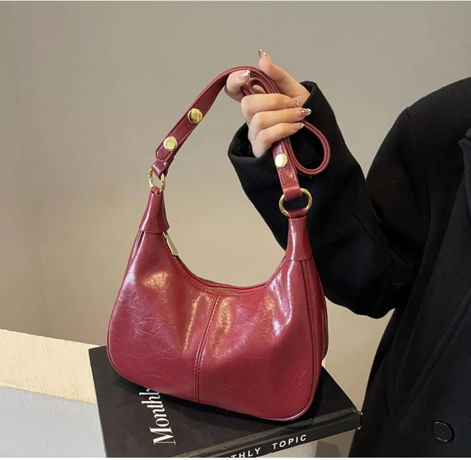 Shoulder Bags for Women, Small Hobo Crescent Handbags Cute Retro Tote Purse Mini Shoulder Clutch with Zipper Closure