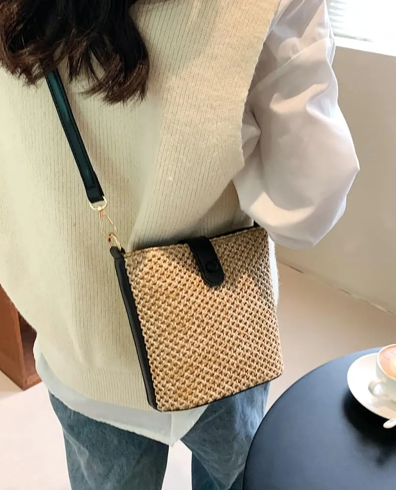 Straw Beach Bags For Women Rattan Purse Summer Straw Cross-body Bag Raffia Handbag Purses Shoulder Bag Small Bucket Bag 2025