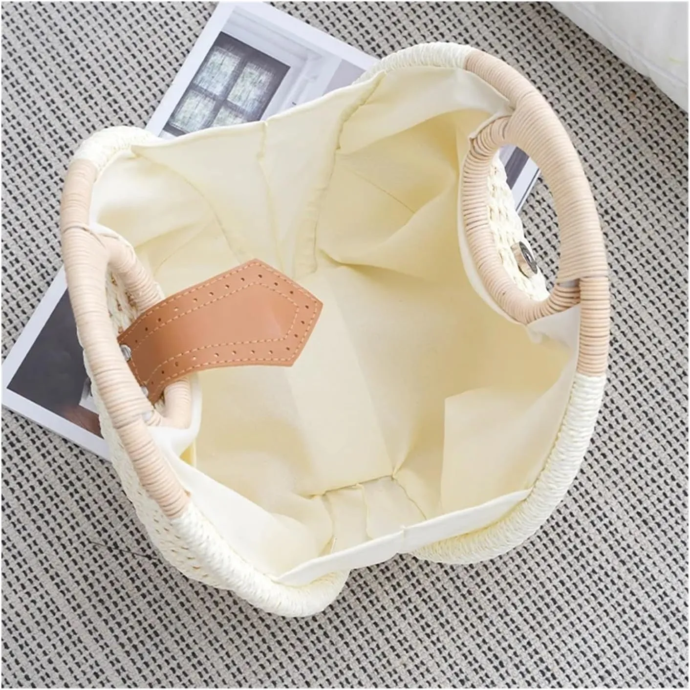 Summer Shell Handbags Personality Cute Rattan Bag Casual Small Round Tote Woven Female Fashion Beach Bag Holiday(White)