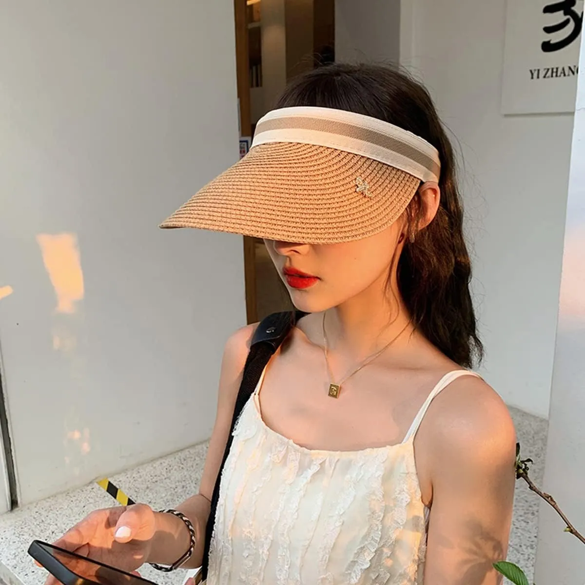 Sun Visor Hats for Women Wide Brim Straw Visors Womens Beach Visors Summer Roll Up Ponytail Beach Hat