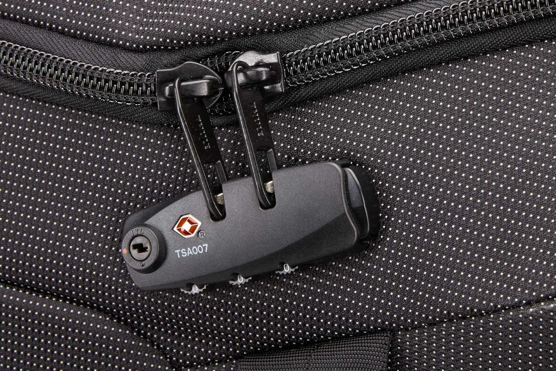 Thule Crossover 2 Wheeled Duffel 87L | Black