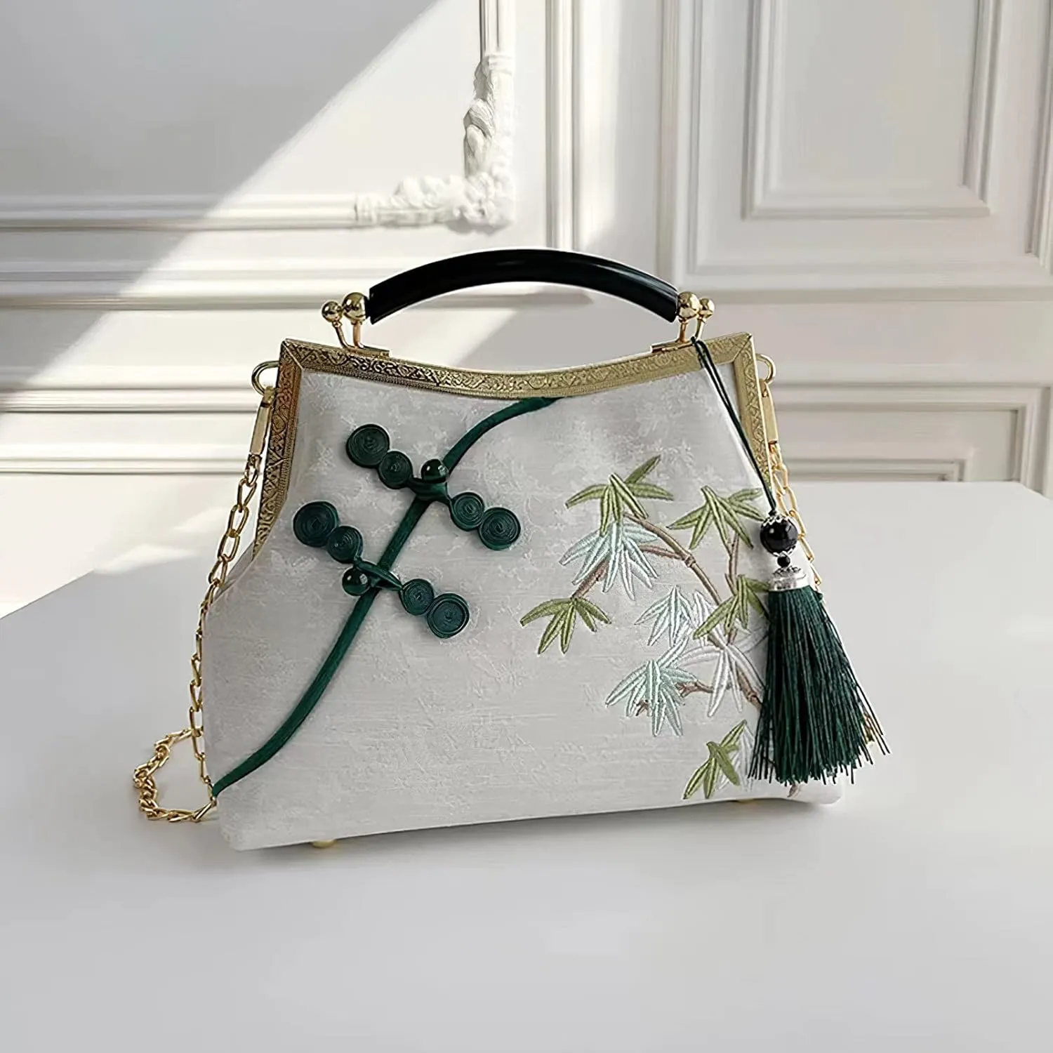 Women's Chinese Style Embroidered Purse Vintage Clutch Handbag with Tassel Pendant Hanfu Crossbody Bag